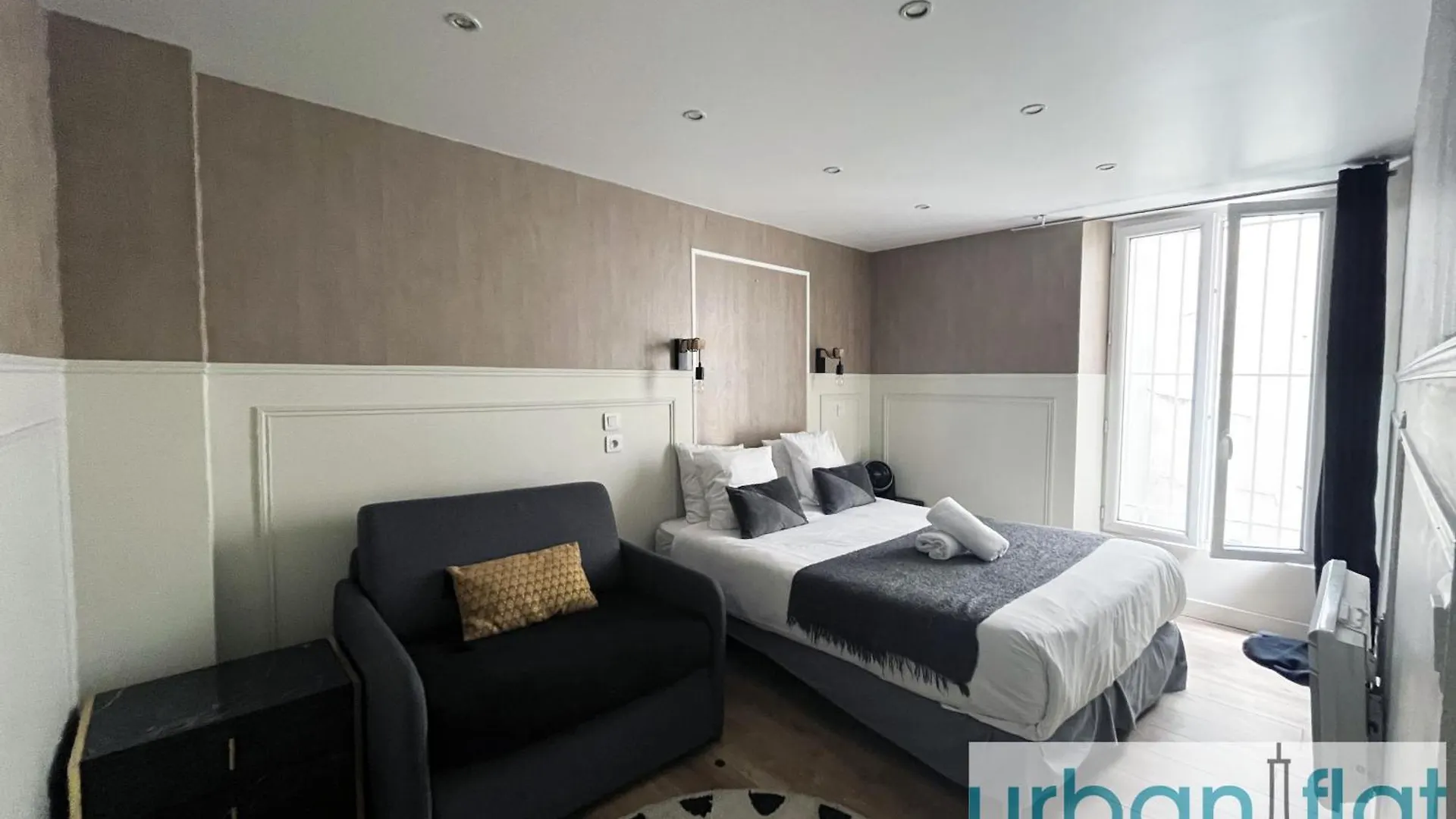 Urban Flat 13 - Pretty 2 Bedroom Parisian Flat Paris