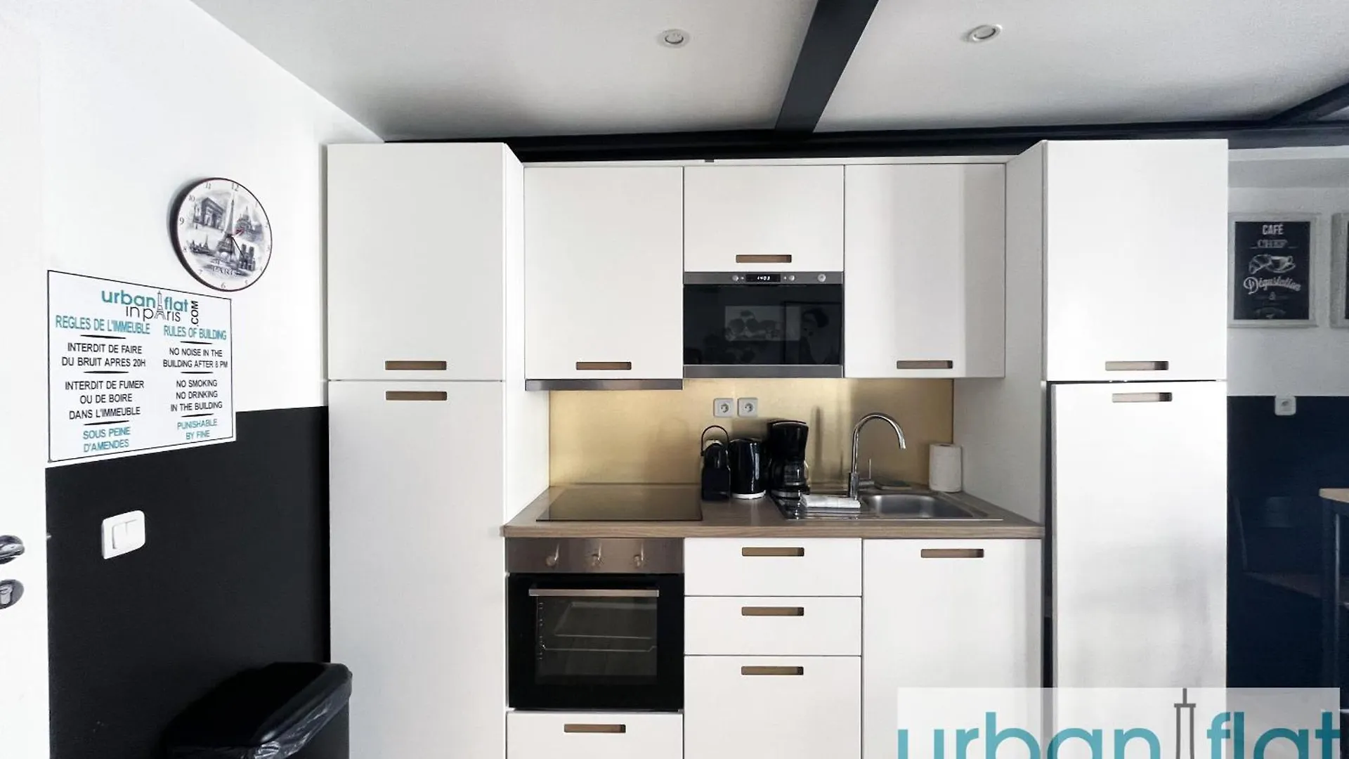 Apartment Urban Flat 13 - Pretty 2 Bedroom Parisian Flat *